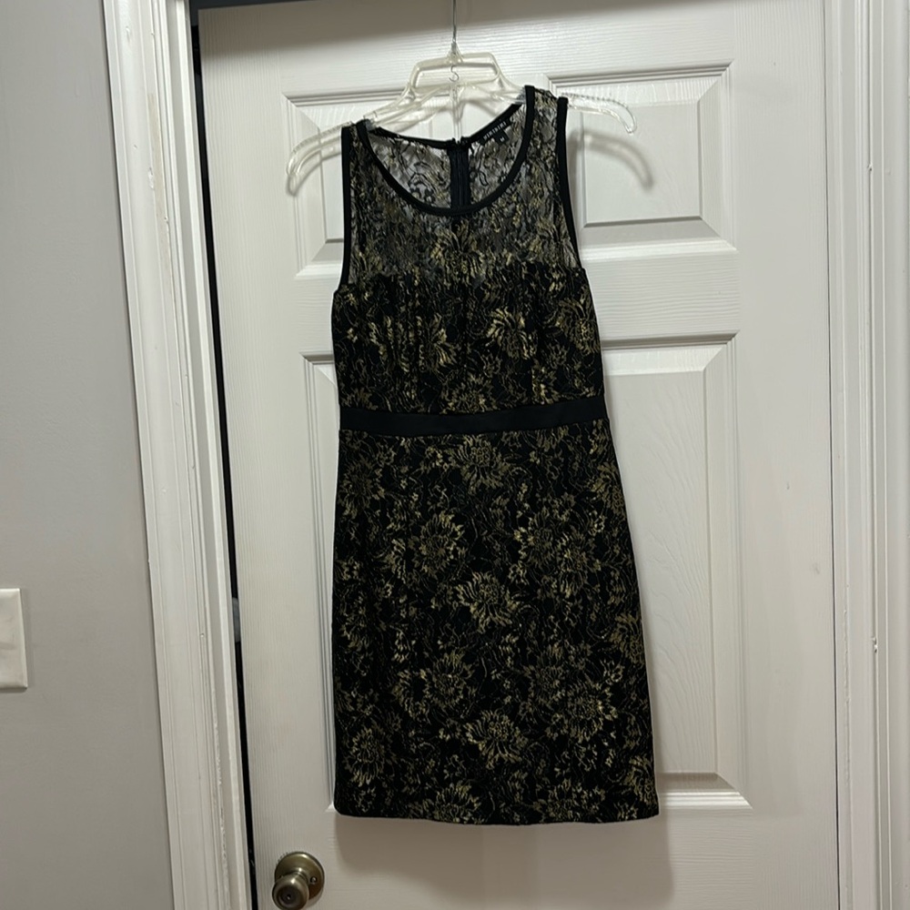 NIKIBIKI gorgeous black with lace gold embroidered dress